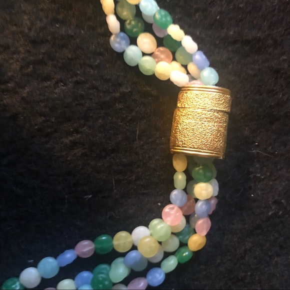 Vintage Beaded Layered Necklace - Picture 10 of 17